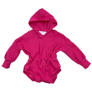 LZ2022 vente en gros de vêtements une pièce en coton côtelé pour bébé, combinaison à manches longues pour nouveau-né, barboteuse à capuche