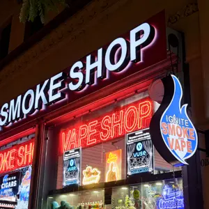 Catene di negozi lettere di canale personalizzate Logo luminoso segni LED per negozio di fumo