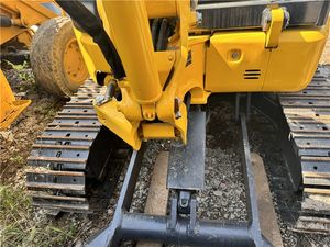 Mini-excavatrice d'occasion Kumatsu PC30 pour la construction, l'aménagement paysager, l'agriculture, les travaux municipaux - Product Image 4