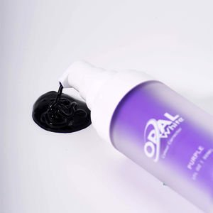 Oral White élimine efficacement les taches, contient une formule blanchissante, comprend des dentifrices blanchissants à la menthe rafraîchissante, couleur violette. - Product Image 1