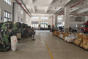 Kit d'outils de sécurité automobile, câble de démarrage, corde de <span class=keywords><strong>remorquage</strong></span>, grattoir à glace, manomètre de pression des pneus pour <span class=keywords><strong>assistance</strong></span> routière (garantie 1 an) - Product Image 2