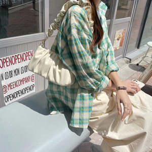 Sac à bandoulière plissé blanc nuage pour femme, fermeture éclair, style simple et tendance, idéal pour l'été - Product Image 3