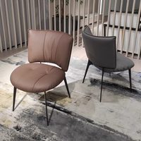 Chaise de salle à manger italienne minimaliste avec structure en métal et revêtement en cuir - Design décontracté haut de gamme et mobile pour la maison, les restaurants et les cafés