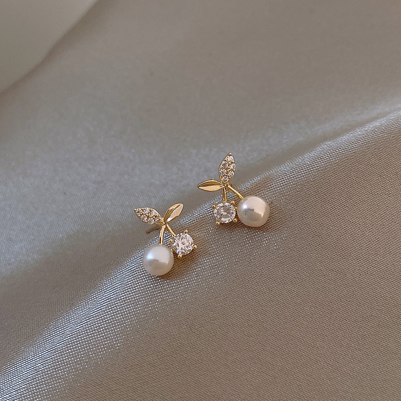 Monet Garden Pearl Flower Earrings French