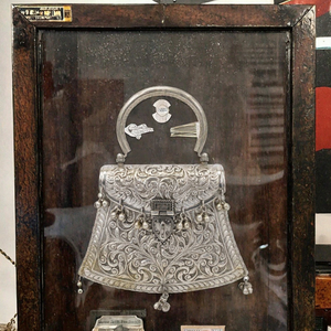 Sacs à main de soirée en laiton de qualité export pour la vente en gros aux fournisseurs de mode, pour les fêtes et les mariages, fabriqués à la main - Product Image 3