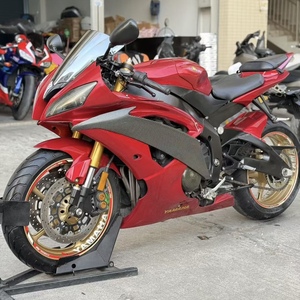 Motocicleta Deportiva Yamaha YZF R6 Usada, Original Japonesa, 4 Tiempos, 600cc, Gasolina, Gran Potencia, para Adultos, Carreras en Pista, 80km/h - Product Image 1