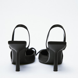 รองเท้าส้นสูงแบบโบว์ผูกเชือกสำหรับเจ้าสาว สีดำ ปลายแหลม ดีไซน์ระบายอากาศได้ดี ความสูง 8 ซม. เหมาะสำหรับฤดูใบไม้ผลิ ฤดูร้อน ฤดูใบไม้ร่วง จากโรงงานโดยตรง - Product Image 2