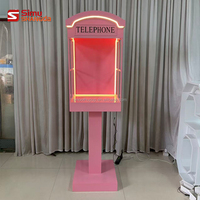 Mini cabine téléphonique londonienne rose décorative avec éclairage LED et support pour livre d'or audio pour décoration de mariage