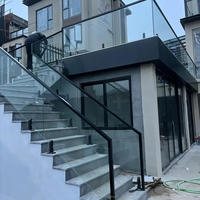 Rampe en alliage d'aluminium pour projets résidentiels et d'appartements – Prix usine – Garde-corps en verre pour balcon et escalier