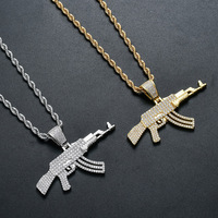 Collier pendentif AK47 en strass doré et argenté pour hommes et femmes, bijoux hip-hop streetwear glacés