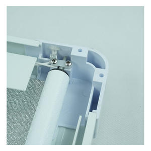 Piezas de RV, entrega rápida de la empresa china, ventana de <span class=keywords><strong>Camper</strong></span> de aleación de aluminio, ángulo de esquina redonda, ventana de autocaravana con certificado E13 - Product Image 4