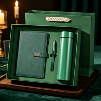 Ensemble cadeau d'entreprise personnalisé avec logo, comprenant un carnet, un stylo, un parapluie et un clé USB, pour les événements de reconnaissance, les cadeaux clients et les bienfaits pour les employés