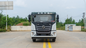รถบรรทุกฉีดน้ำสีเขียวตงเฟิง ฮวาเซิน 6x4 19000 ลิตร พร้อมเครื่องยนต์และปั๊มดีเซลสำหรับลดฝุ่น - Product Image 3