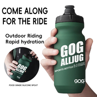 Bouteille d'eau de sport à large bouche en plastique de 610ml Bouteille d'eau Squeeze Team avec couvercle noir pour Fitness Bike Gym Cycling Water Bottle