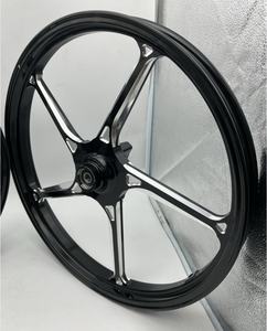 ศูนย์กลางล้ออลูมิเนียมสำหรับรถจักรยานยนต์ CNC ขนาด17นิ้ว Wave125 Wave110i การออกแบบที่ทันสมัยสำหรับฮอนด้าเวฟ<span class=keywords><strong>110i</strong></span> <span class=keywords><strong>เวฟ</strong></span>125 - Product Image 4