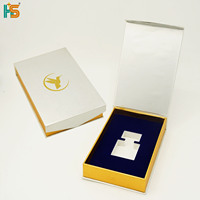 Chine Boîte de papier rigide en forme de livre de luxe personnalisée Boîtes cadeaux magnétiques en relief avec insert en mousse Eva pour emballage d'huile de vernis à ongles