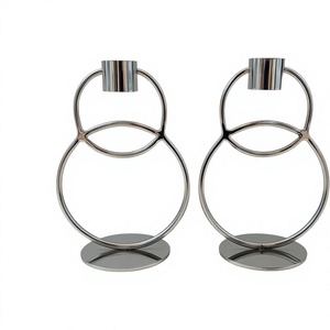 Porte-bougie en acier inoxydable, design moderne en forme d'anneau, décoration d'intérieur, porte-bougie en métal durable, lot de deux - Product Image 1