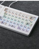 GMK70 Clavier de jeu ergonomique sans fil à chaud 3 modes RGB Type fendu Clavier de jeu mécanique personnalisé Kit Barebone