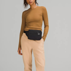 Riñonera de líneas limpias, riñonera a la moda, riñonera para deportes - Product Image 2