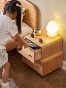 <span class=keywords><strong>Comodino</strong></span> <span class=keywords><strong>per</strong></span> Bambini a Forma Carina, Tavolino da Notte Montessori in Legno con 2 Cassetti Portaoggetti - Product Image 4