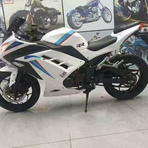 Motocicleta Usada Ninja con Inyección Electrónica de 250cc, Calidad Confiable, Gran Potencia - Product Image 1