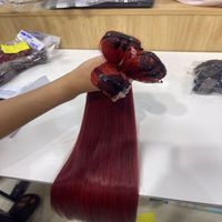 Extensions Vietnamiennes de Haute Qualité Rouge Feu Rose 100% Cheveux Vierges Remy Double Trame Teinture Plus Foncée Prêtes pour Femmes Noires Vente en Gros