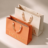 Sac cadeau en papier de qualité supérieure avec logo doré en relief, ruban satiné, sac de shopping pour bijoux avec logo personnalisé pour marque