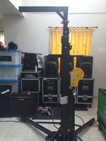 Soporte de Alta Resistencia para Altavoces Line Array con Manivela