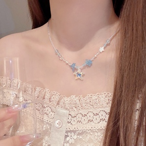 Girocollo Kawaii Blu Pastello con Perline, Stella in Cristallo Iridiscente Trasparente e Decorazioni in Agata Blu Tenue per Giovani Adulti - Product Image 1