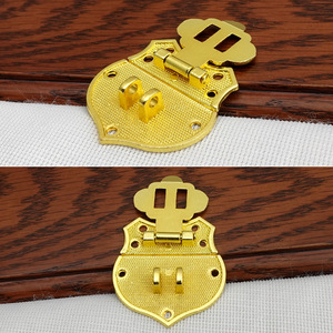 Hebilla de aleación en forma de corazón Chengyu, estilo vintage en bronce dorado, para accesorios de bolsos DIY. - Product Image 5