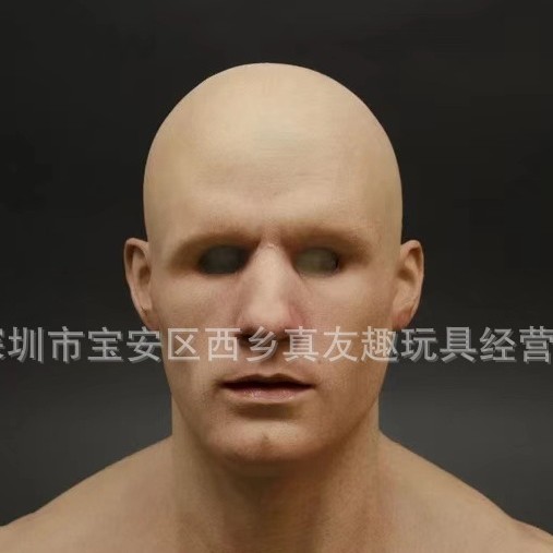 Beau jeune homme [tête chauve]]