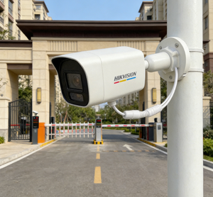 Caméra IP fixe Hikvision ColorVu 3.0 DS-2CD1047G3-LIU 4 MP avec détection de mouvement 3.0 Hik-Connect, imagerie couleur 24/7, IP67, pour la maison - Product Image 4