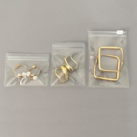 Sac d'emballage de bijoux en PVC givré personnalisé pochettes à anneau en plastique boucles d'oreilles sac à fermeture éclair sac zip-lock transparent