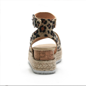 Nuevas Sandalias de Tiras para Niñas, Sandalias con Estampado de Leopardo para Niños en Europa, Sandalias Casuales con Plataforma y Tacón para Exteriores - Product Image 4