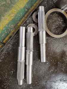 Eje de engranaje estriado de engranaje de circunferencia de acero forjado y fundición de torno de alta resistencia CNC personalizado - Product Image 5