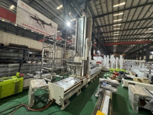 Robot de Tres Ejes con Rango de Trabajo de 100x3x10m, Carga Lateral de hasta 200kg, 380V/220V para Logística y Almacenamiento Eficiente - Product Image 2