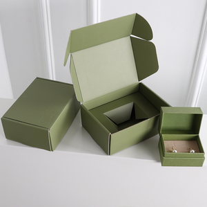 Eco Custom Design <b>White</b> Cardboard Shipping <b>Boxes</b> Flat Pack with Sponge Lining Gold Foil Embossing UV Coating Print Handling - Product Image 2