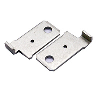 Fabrication sur mesure de tôles métalliques, kit de profilés de plaques plates perforées et estampées pour l'assemblage de plusieurs équipements
