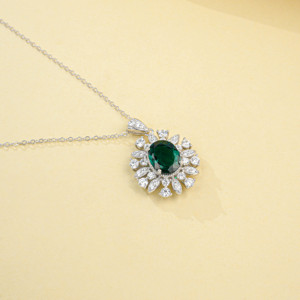 Collier en argent sterling 925 avec émeraude créée en laboratoire, style P1065 - Product Image 4