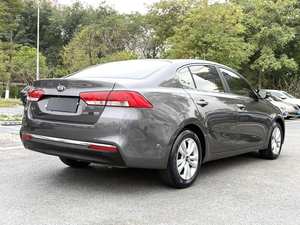 Berline familiale d'occasion : <span class=keywords><strong>Kia</strong></span> K4 2014, 1.8L, finition GLS, économique en carburant, conduite confortable, faible coût d'entretien - Product Image 3