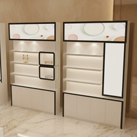 Vitrine de présentation verticale de luxe pour bijoux, cadre en métal noir, verre transparent, éclairage LED, étagères, armoire blanche avec serrure et clé