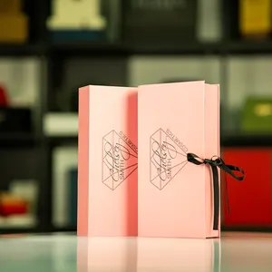 선물 팩을위한 맞춤형 화이트 블랙 컬러 단단한 평면 자기 접이식 선물 상자