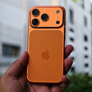 iPhone 17 Pro Max Original de Segunda Mano, Grado A+, 99% Como Nuevo, Desbloqueado en EE. UU., 256GB 512GB 1TB, Pedidos de Unidades Individuales para Compradores Privados - Product Image 1