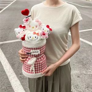 Bouquet di peluche Hello Kitty imbottito in cotone PP, grazioso design a cuore, regalo floreale per compleanno, laurea, fidanzate - Product Image 6