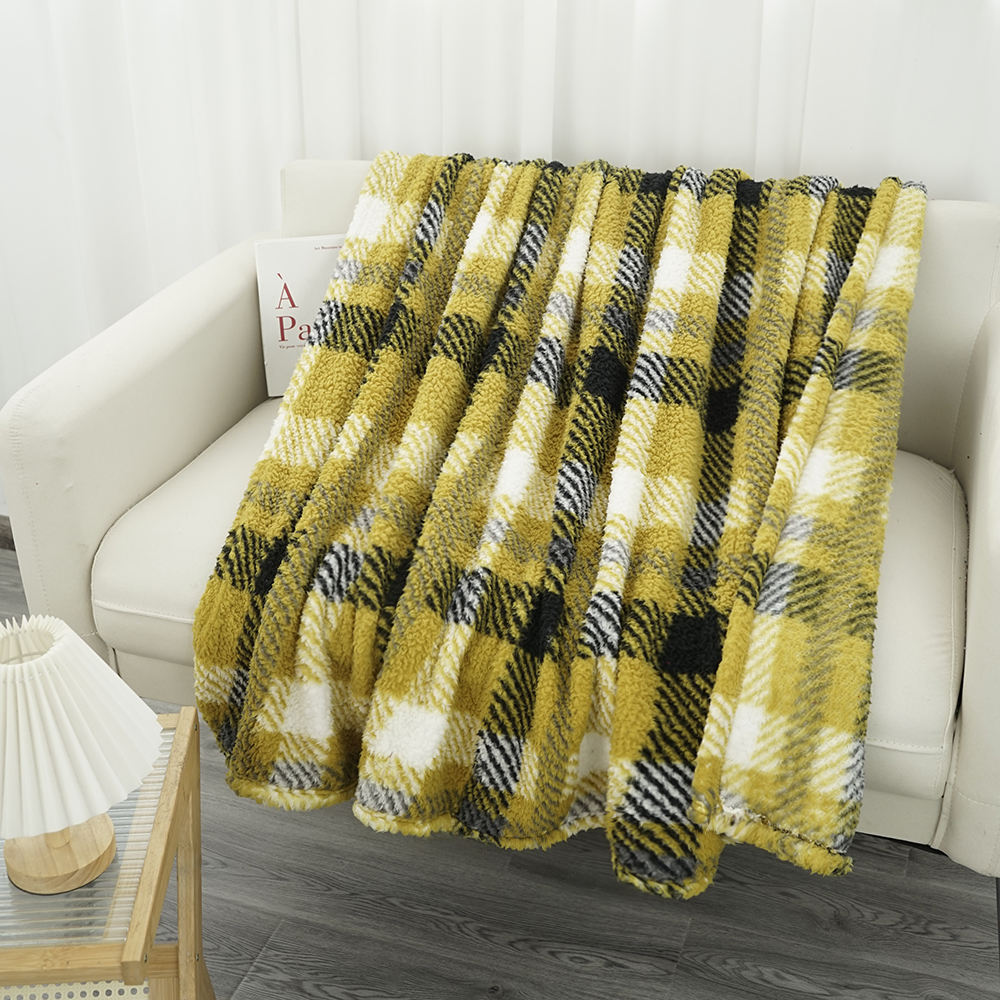 สีเหลือง