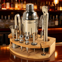 Ensemble de mélangeurs Boston de haute qualité avec support de présentation en bambou, kit de barman professionnel en acier inoxydable, ensembles de bar haut de gamme, compatibles lave-vaisselle