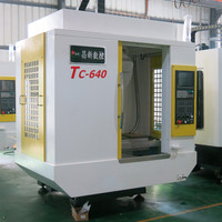 Haute vitesse VMC640/V6 BT30 mini petit forage en métal taraudage cnc fraisage centre d'usinage