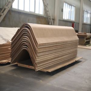 Panneau composite ondulé en bouleau, économique, extrudé, durable, pour revêtements de sol de conteneurs et de remorques de camions, vente en gros - Product Image 1