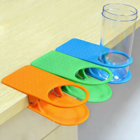Support de tasse créatif en plastique pour bureau et maison, clips pour bouteille d'eau, principalement pour bureau et ordinateur, haute qualité, vente en gros
