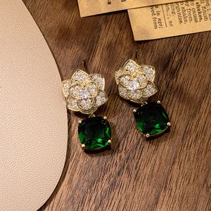 Pendientes Clásicos de Oro Laminado con Circonita Natural - Elegantes Joyas Colgantes con Piedras Preciosas para Unisex, Nuevos Accesorios de Moda para Pendientes - Product Image 3